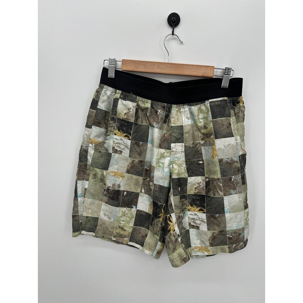 prana Men Green Block Printed 9" Inseam Shorts Size S Active Workout Lightweight